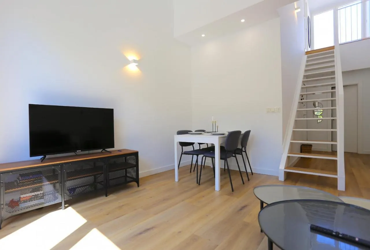 Juan De Austria Central Penthouse 4Pax contacts